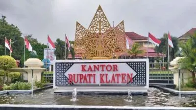 KPK Dikabarkan Gelar OTT di Klaten, Bupati Hamenang Belum Dikonfirmasi Resmi